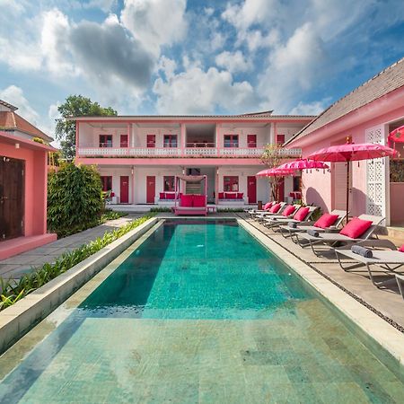 Pinkprivate Balangan - For Cool Adults Only Bed & Breakfast จิมบาราน ภายนอก รูปภาพ