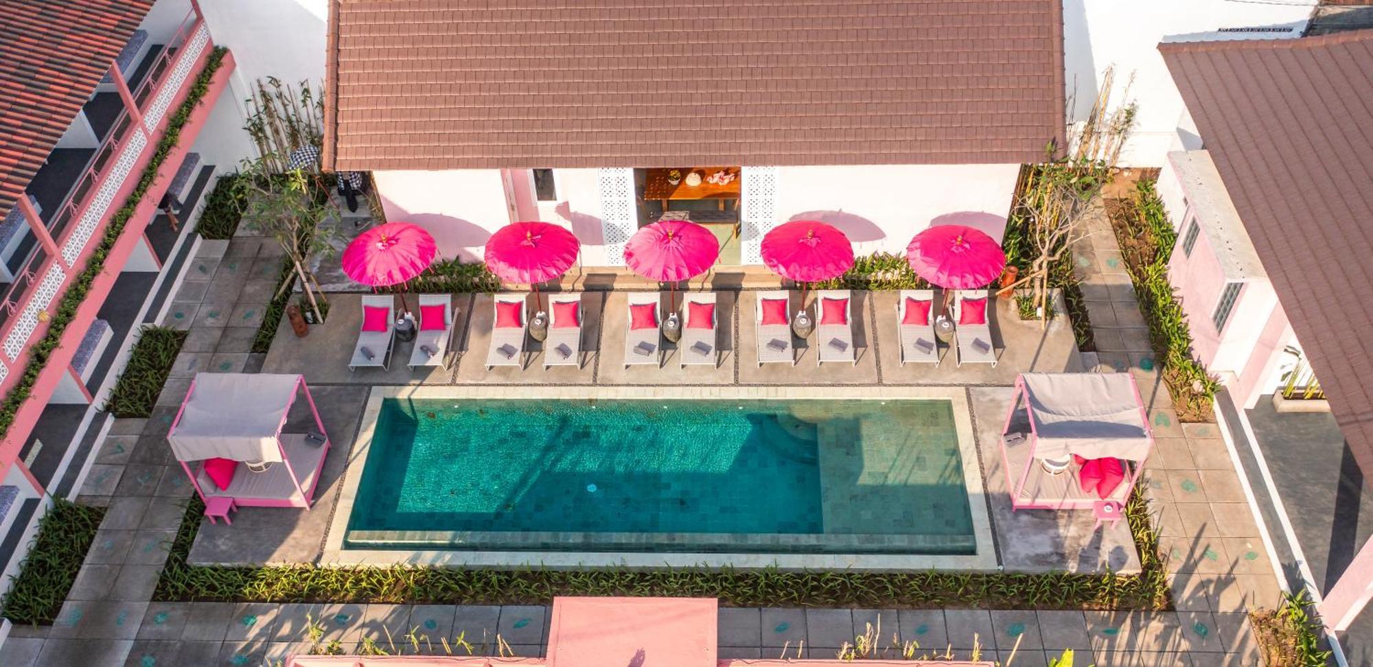 Pinkprivate Balangan - For Cool Adults Only Bed & Breakfast จิมบาราน ภายนอก รูปภาพ