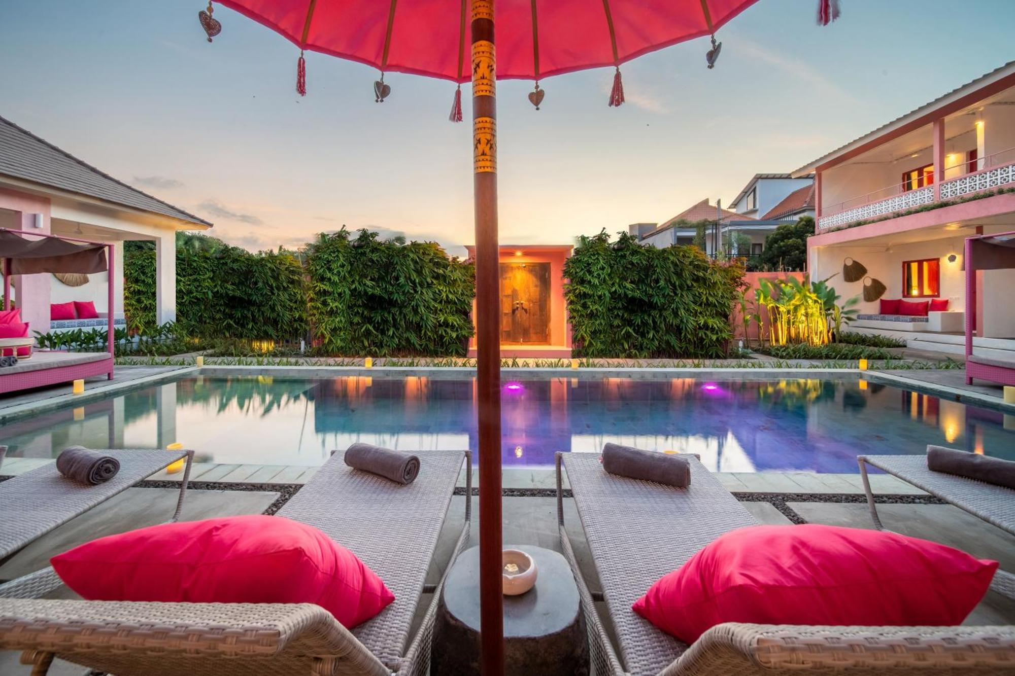 Pinkprivate Balangan - For Cool Adults Only Bed & Breakfast จิมบาราน ภายนอก รูปภาพ