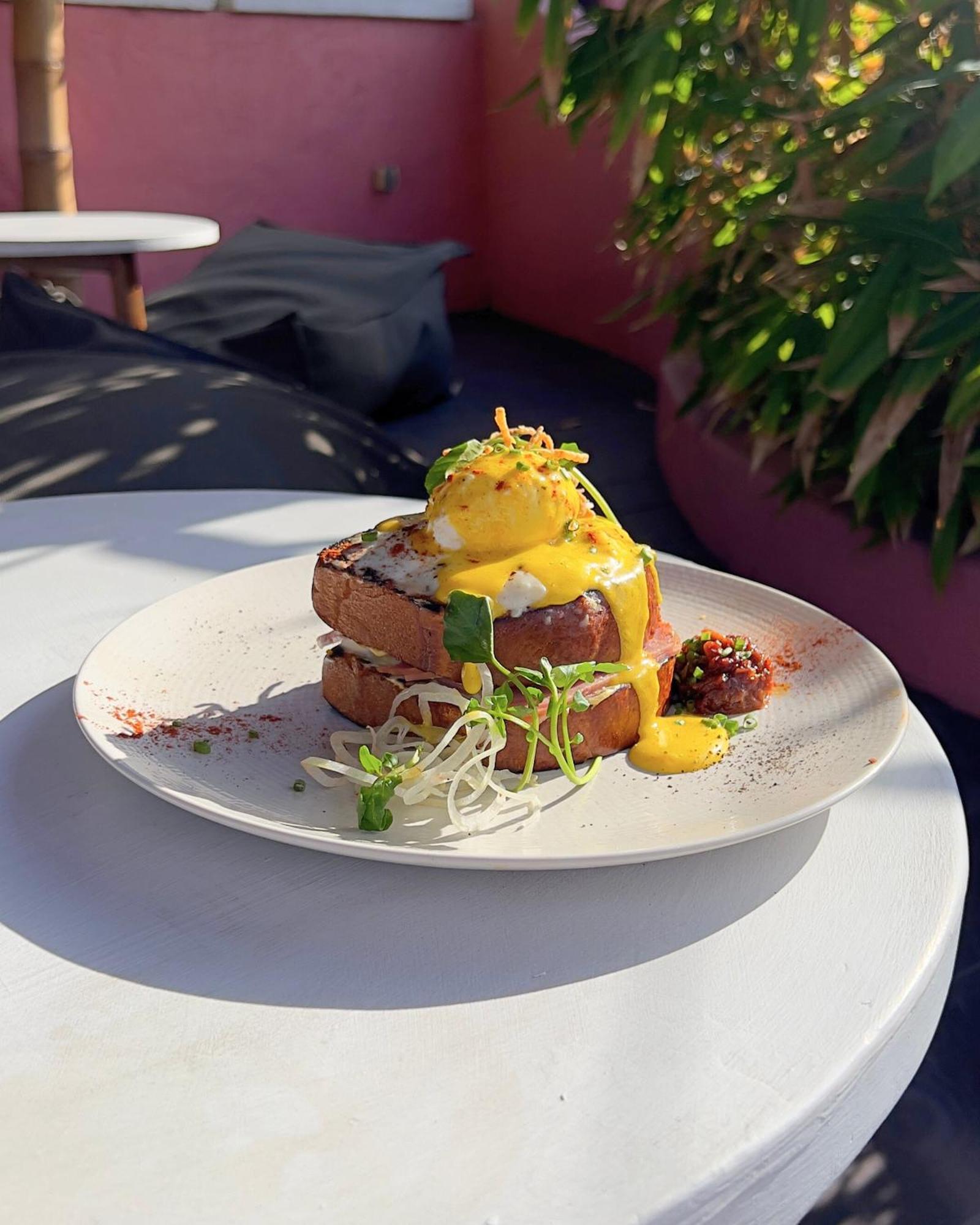 Pinkprivate Balangan - For Cool Adults Only Bed & Breakfast จิมบาราน ภายนอก รูปภาพ