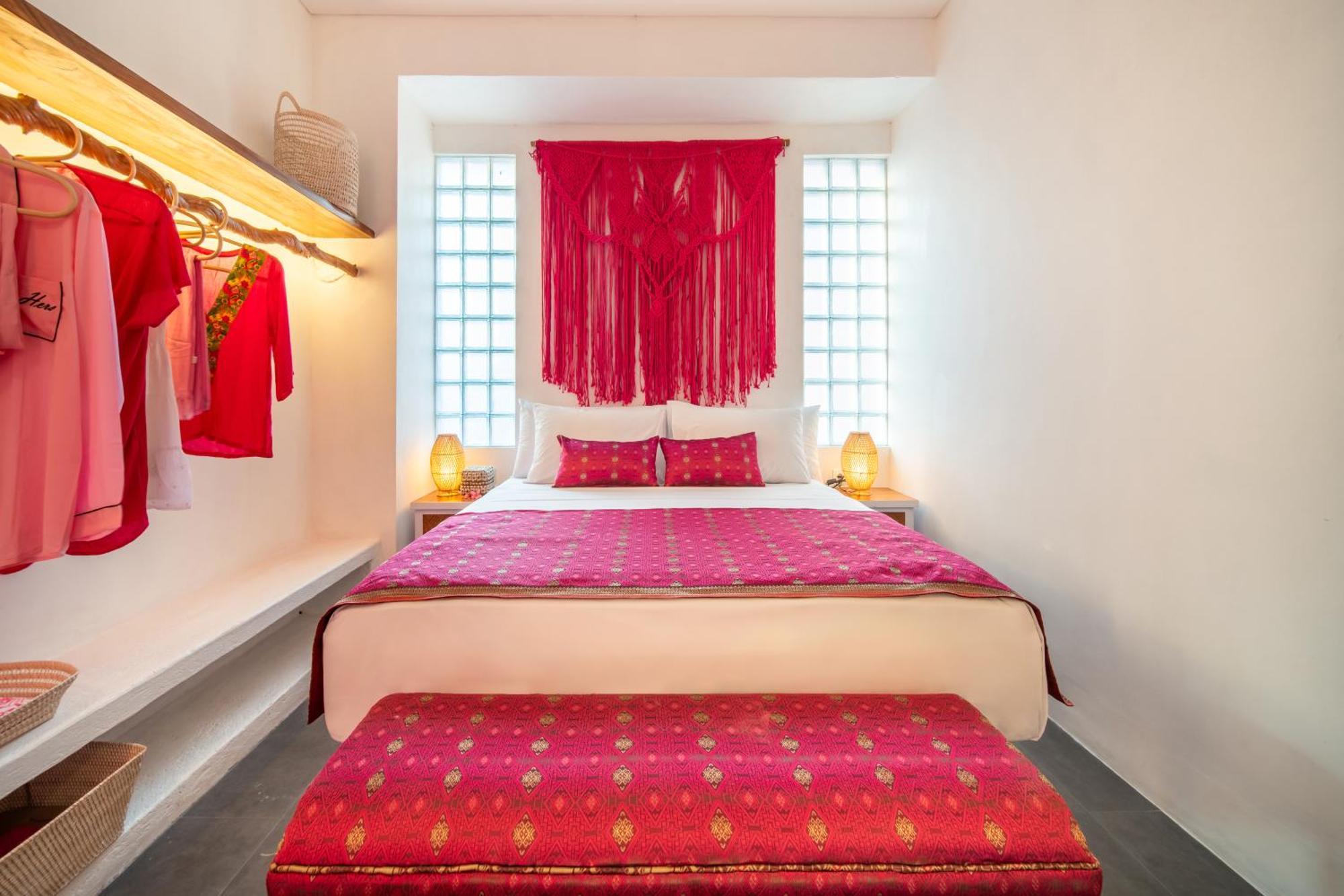 Pinkprivate Balangan - For Cool Adults Only Bed & Breakfast จิมบาราน ภายนอก รูปภาพ