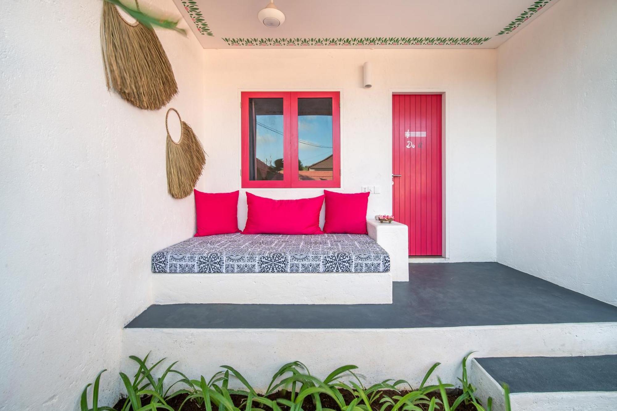 Pinkprivate Balangan - For Cool Adults Only Bed & Breakfast จิมบาราน ภายนอก รูปภาพ