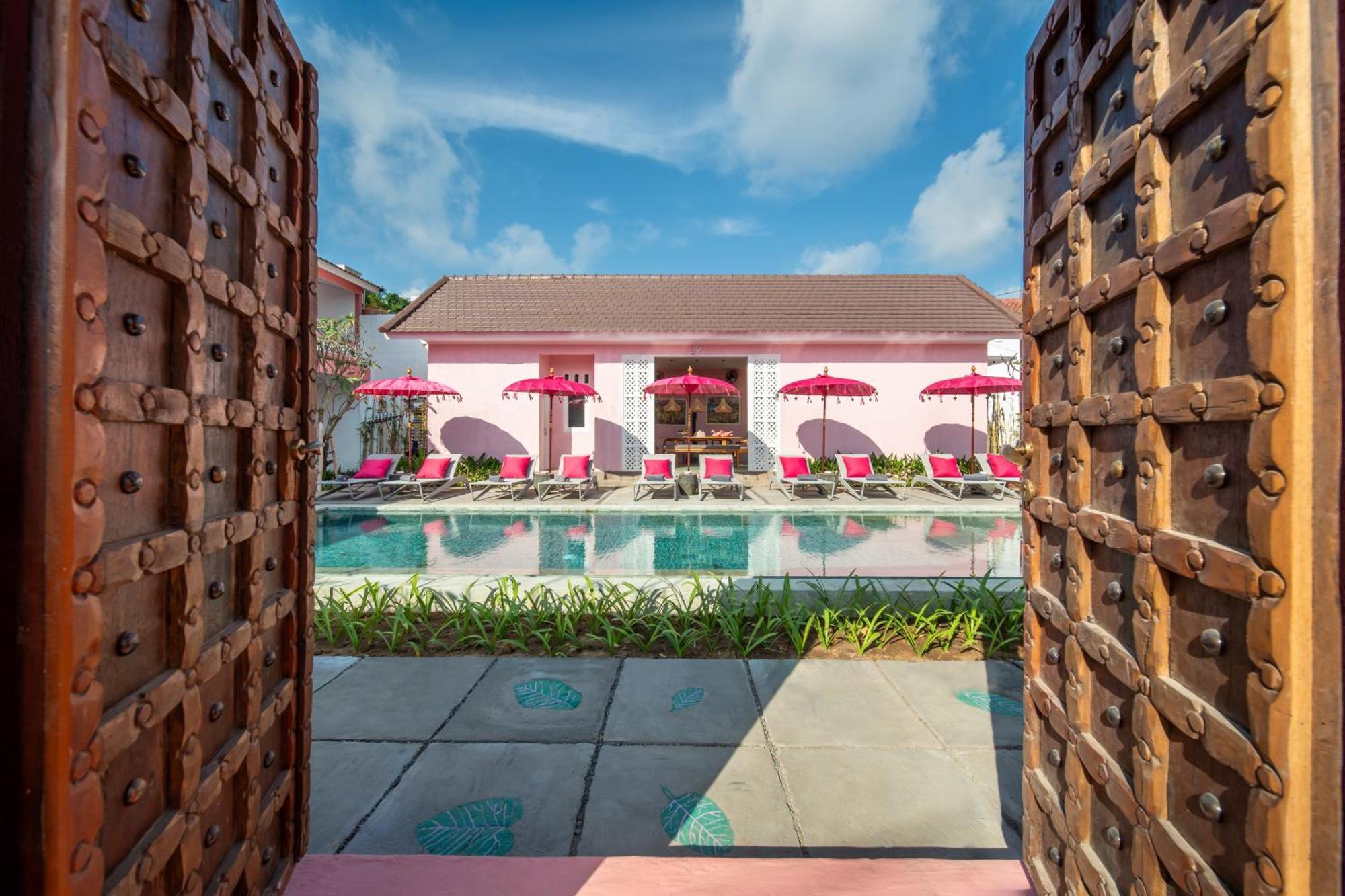 Pinkprivate Balangan - For Cool Adults Only Bed & Breakfast จิมบาราน ภายนอก รูปภาพ